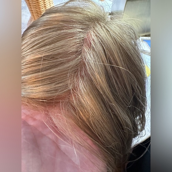 Estetica Sutton Synthetic Lacefront Wig R14/26 Dark Blonde with Golden Highlight - Picture 7 of 14